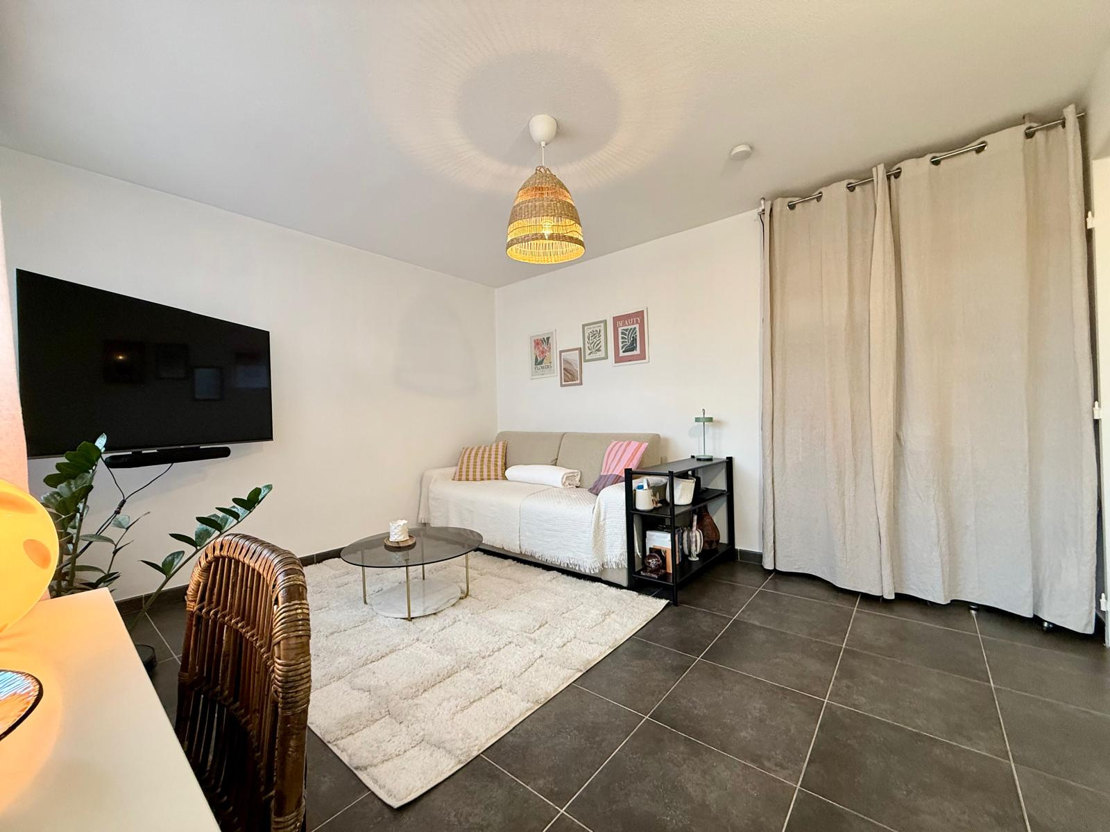 STUDIO / RIQUIER